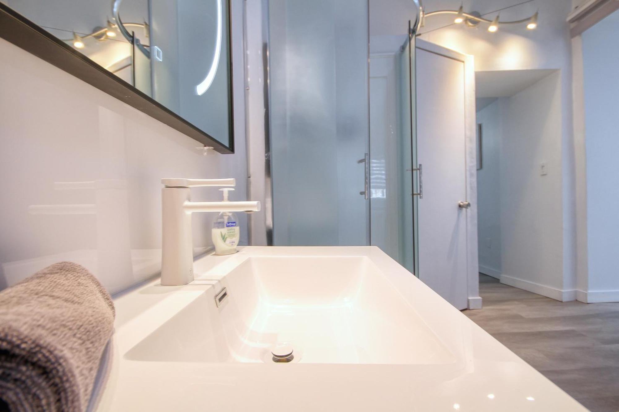 Quebec Grand Appartement By Hebergements Dcl Экстерьер фото